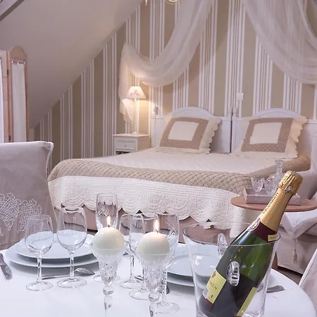 فندق مبيت وإفطار Cote D'opale - La Ferme Des Saules 4*